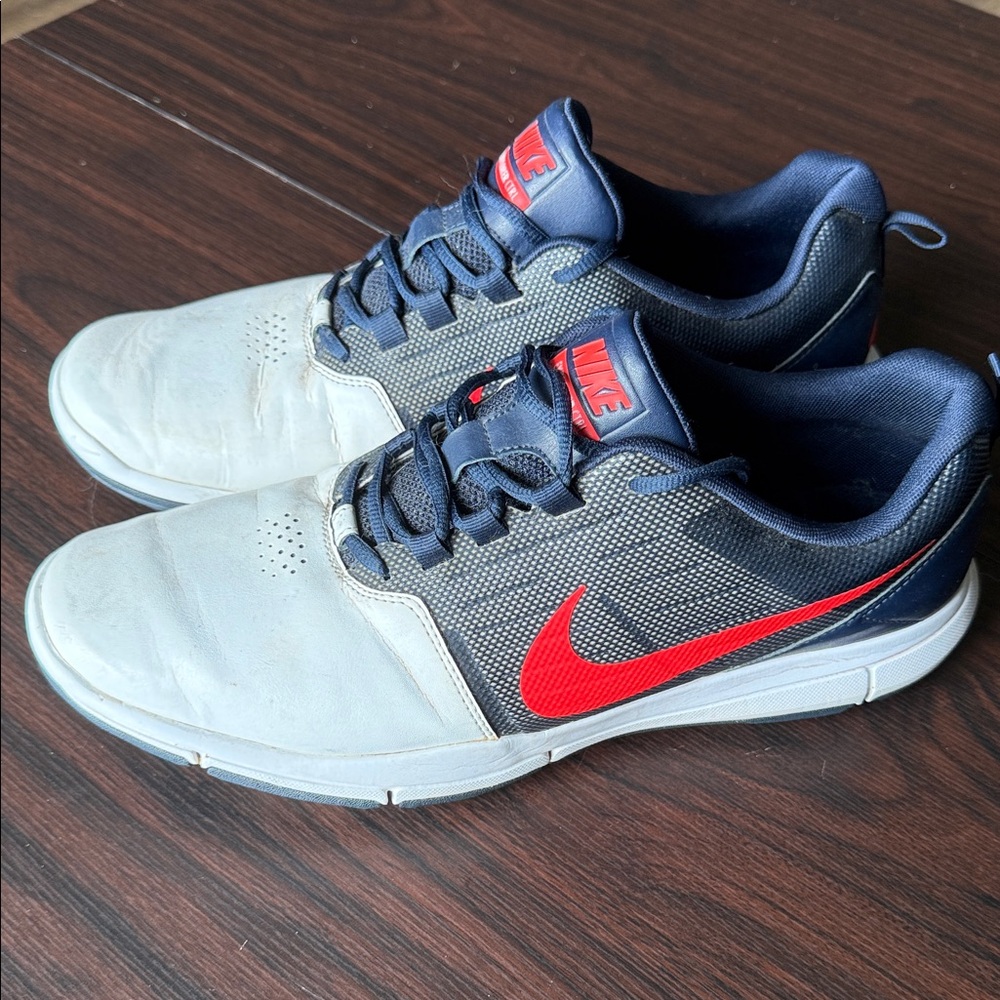 Nike Men's Red, Navy, and White golf shoes